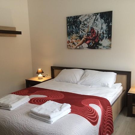 Apartment Mona Warsaw Przy Stacji Metra エクステリア 写真